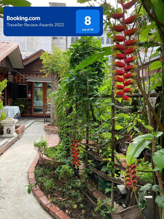 Noom Guesthouse Lop Buri Esterno foto